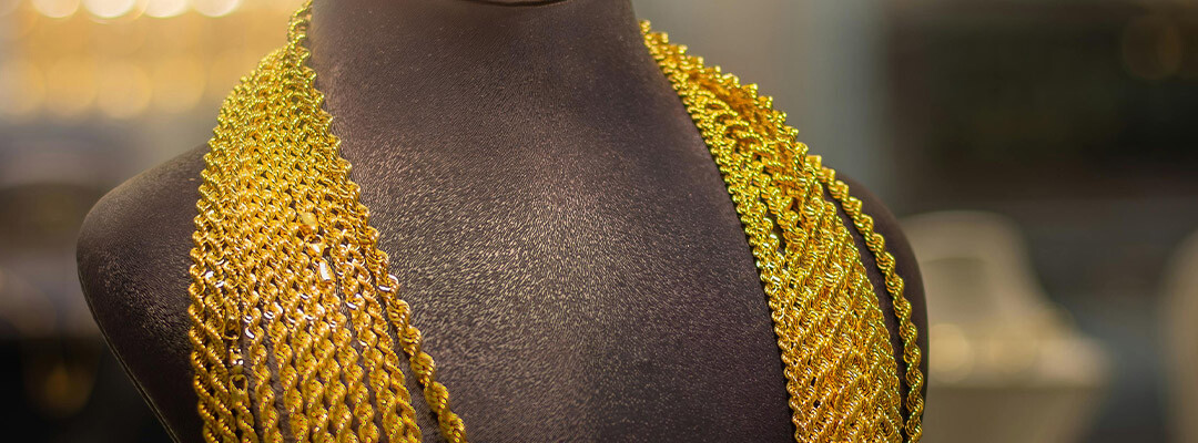 Zamansız Altın Ürünler: Klasik Alyanslar ve Zincirler